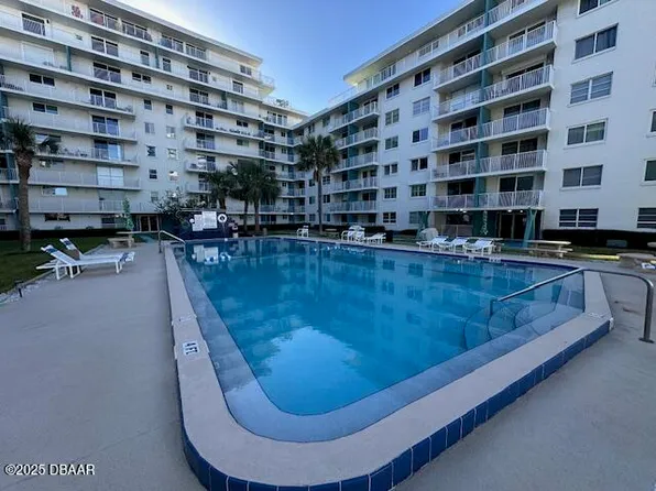 2727 N Atlantic Ave APT 211, Daytona Beach, FL 32118