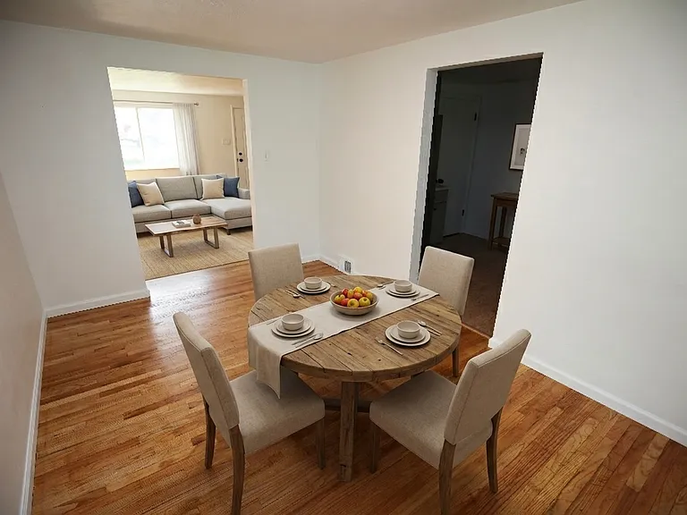 1213 1/2 Monongahela Blvd #2 — Photo 24