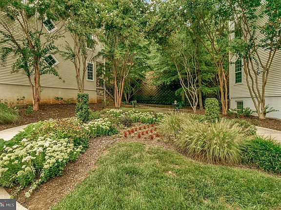 5th image of 2136 Hideaway Ct #34