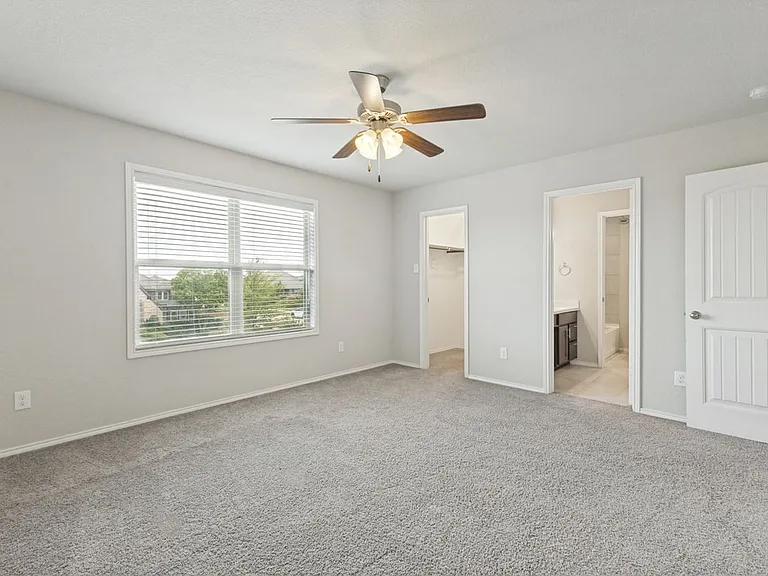4400 Horsemint Cv — Photo 14