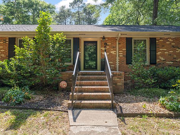 2nd image of 3514 Courtland Dr