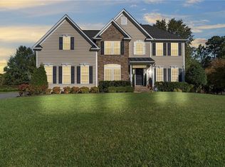 3445 Hunton Ridge Dr, Glen Allen, VA 23059