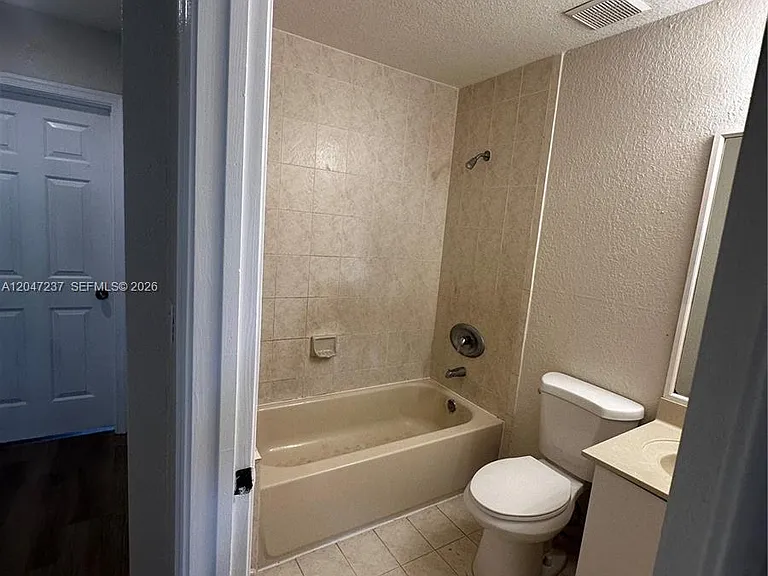 2812 SE 16th Ave #121 — Photo 21