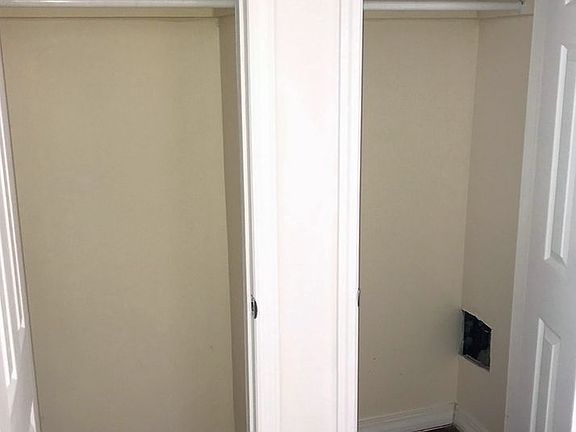 5th image of 3547 34th St APT 3B