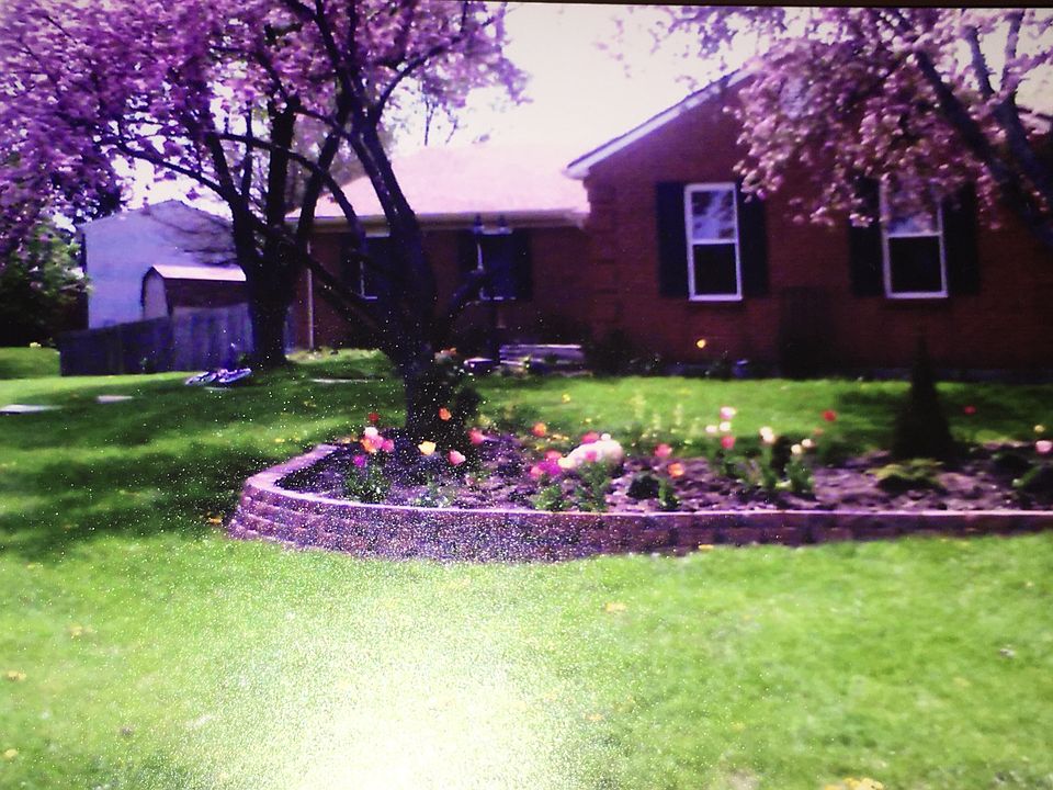 1st image of 8141 Chestnut Hill Ln