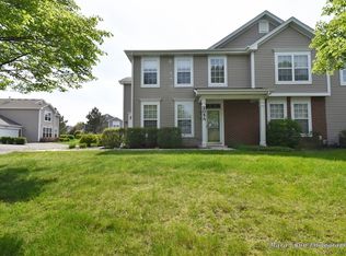 205 Belle Vue Ct #A, Sugar Grove, IL 60554