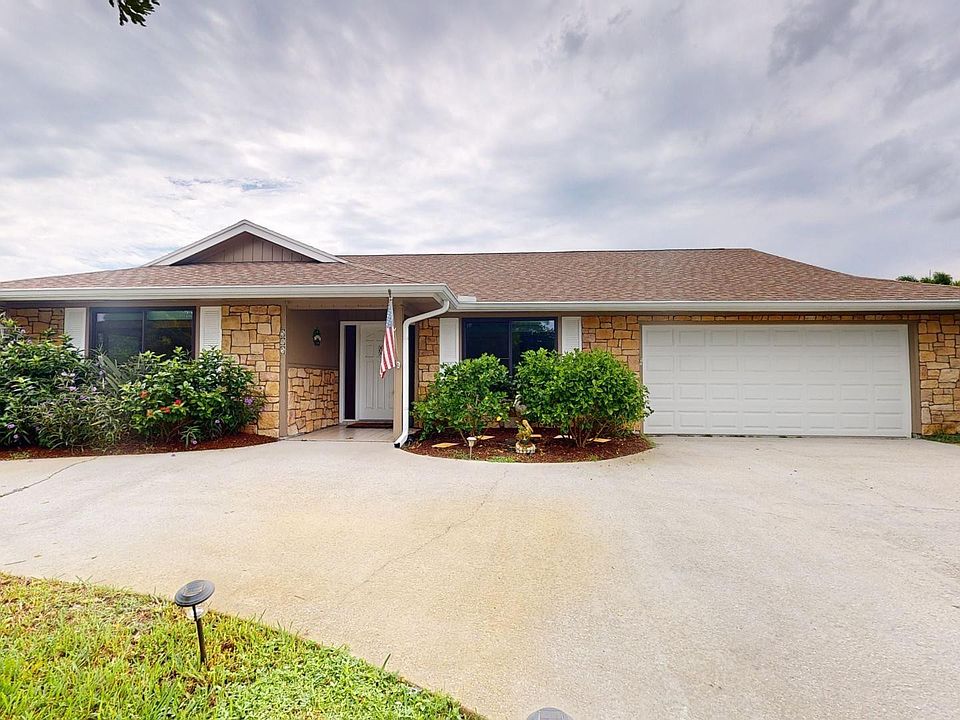 1st image of 585 W Forest Trail