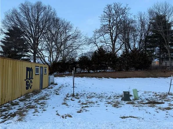 2706 NW 84th Ter, Kansas City, MO 64154