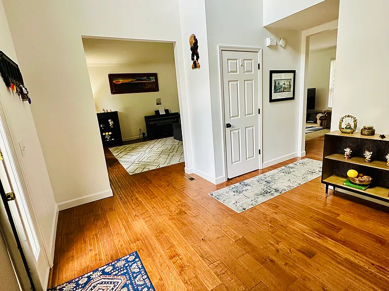 5273 Ivy Hill Dr — Photo 4