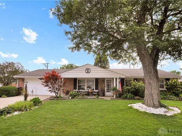 1302 Oaktree Dr, Greenville, OH 45331