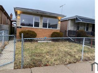 332 W 100th St, Chicago, IL 60628