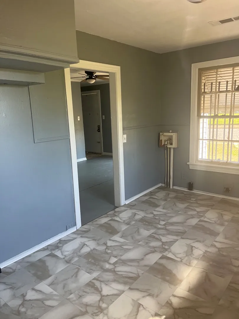 2910 Missouri Ave — Photo 3