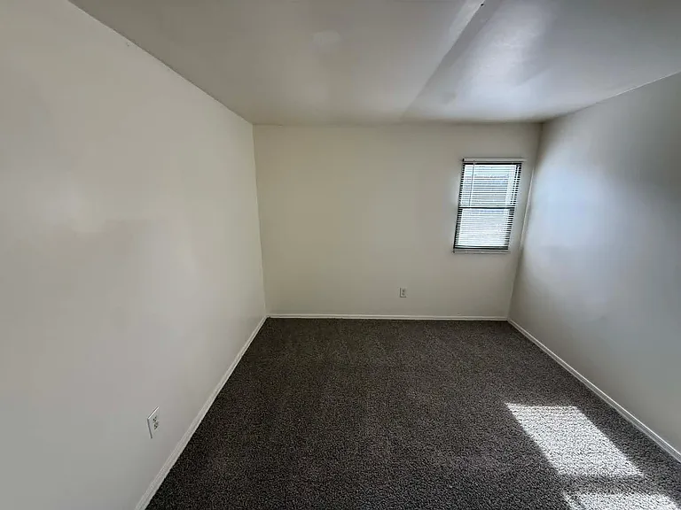 1137 E Adelaide Dr #2 — Photo 13