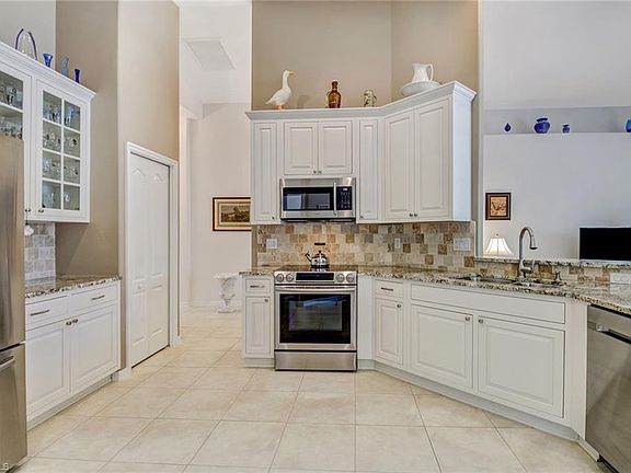 3rd image of 80 Glen Eagle Cir