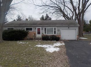 7301 Loras Ln, Wonder Lake, IL 60097