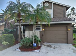 22501 Thousand Pines Ln, Boca Raton, FL 33428