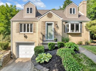 40 Greenview Dr, Mc Kees Rocks, PA 15136