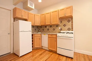 Rented by Uptown Flats LLC