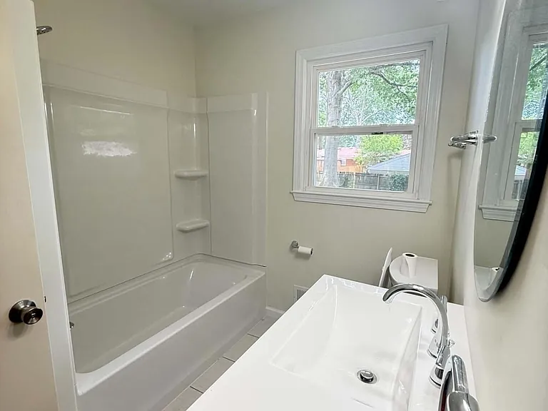 4012 White Plains Ct — Photo 11
