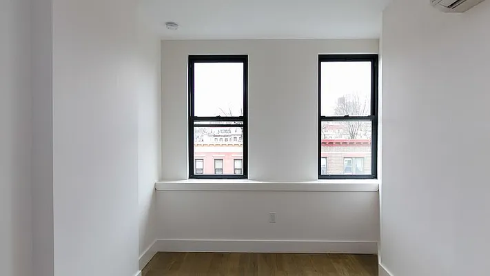 Rented by Nooklyn NYC LLC | media 31