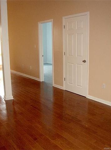 1st image of 13 Lake St APT 202