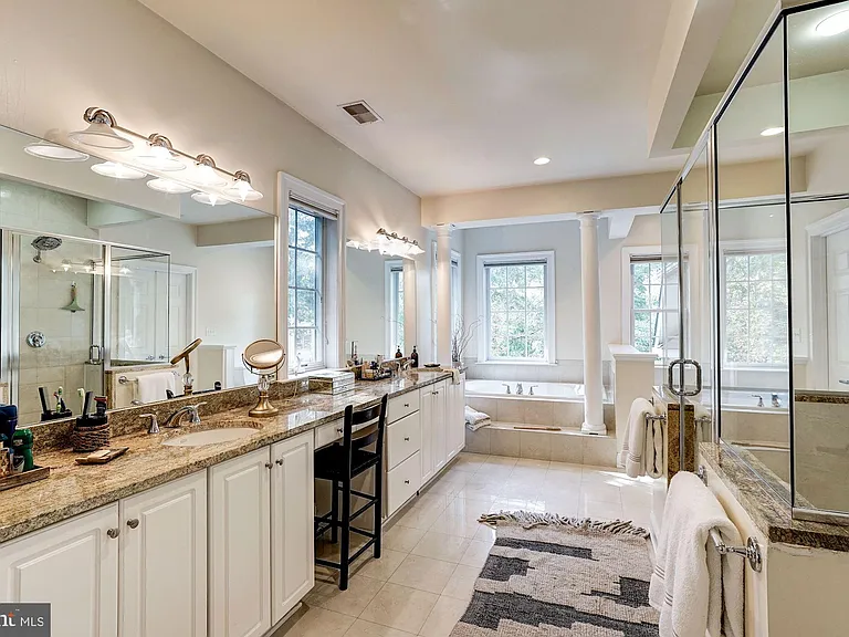 8105 Maya Ct — Photo 27