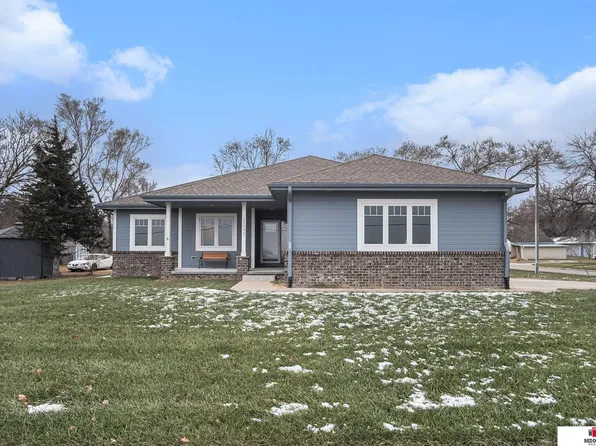 643 N 23rd St, Ashland, NE 68023