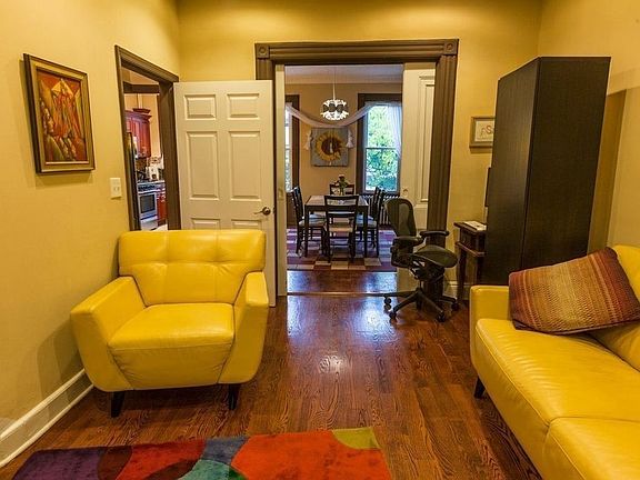4th image of 276 Cornelia St #1