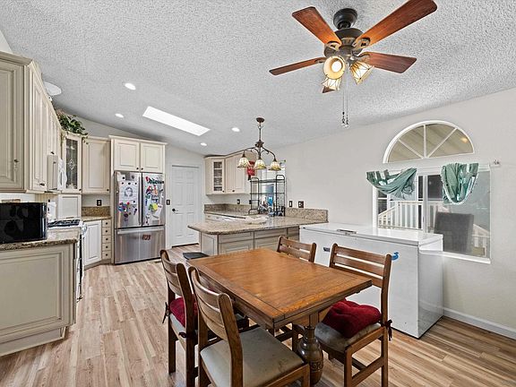5th image of 4616 N River Rd Space 68