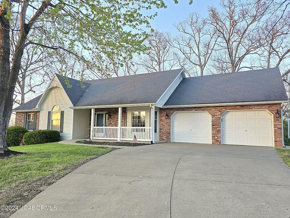 1st image of 1907 Pilgrim Ct