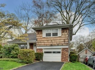 26 Rawley Pl, Millburn, NJ 07041