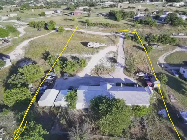 280 Coyote Trl, Rhome, TX 76078