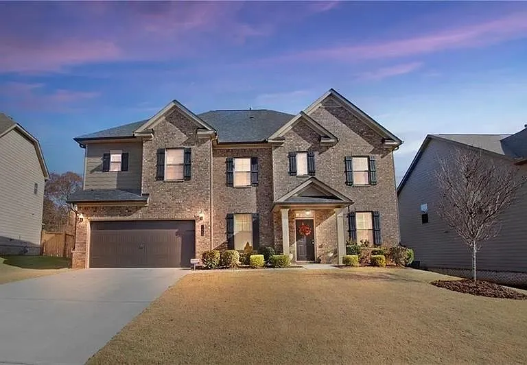 1440 Dahlia Dr — Photo 1