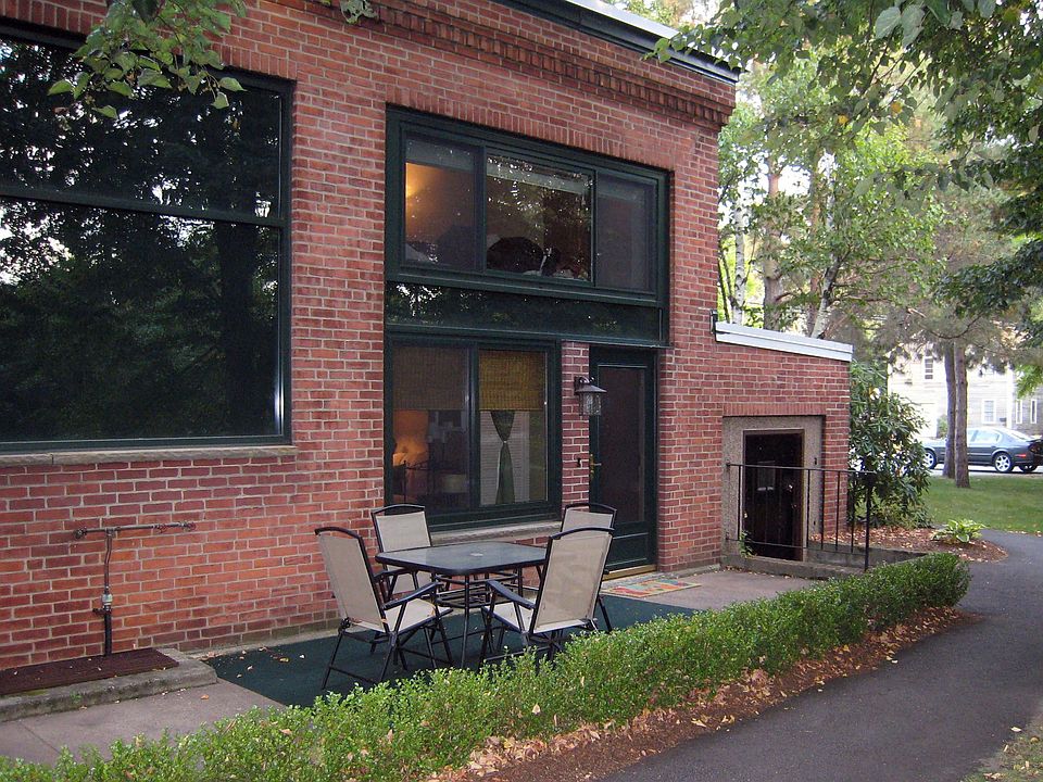 Lovely Townhome