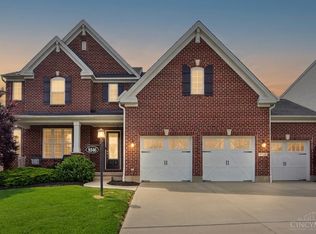 9346 Gardenside Ln, Loveland, OH 45140