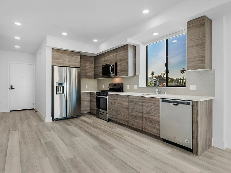 3632 Keystone Ave #302 — Photo 11