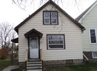 2028 S 20th St, Milwaukee, WI 53204