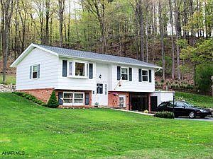 1st image of 122 Shobers Run Ln