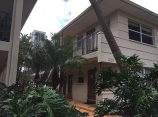 220 6th Ave N APT 10, Saint Petersburg, FL 33701