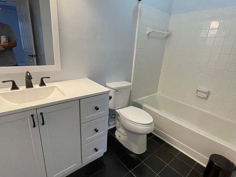 1506 Wenwood Ct — Photo 8