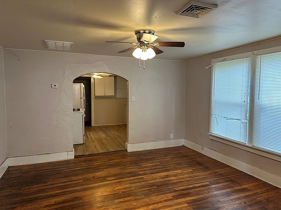 3rd image of 211 S Moffet Avenue