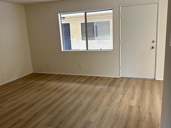 4th image of 5636 Strohm Ave #101