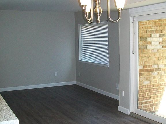 5th image of 8003 Chanute Pl APT 4