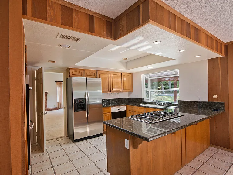 7420 Bernadine Ave — Photo 9