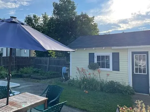 109 Wilkins St, Morrisville, VT 05661