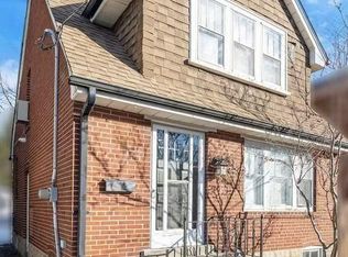 40 Warren Cres, Toronto, ON M6S 4S2