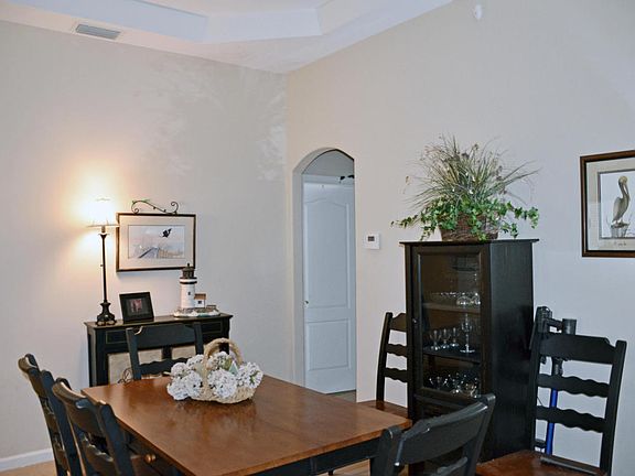 3rd image of 4225 NW Oakbrook Cir