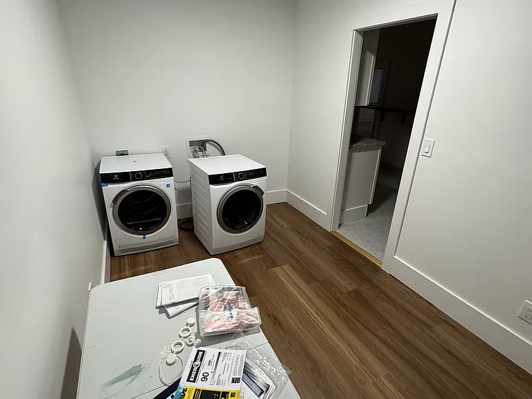 41 Temple St #2 — Photo 10
