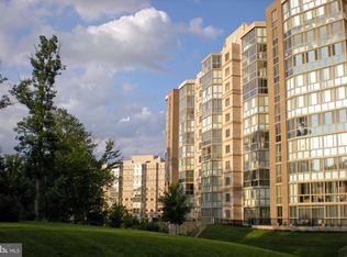 19355 Cypress Ridge Ter UNIT 423, Leesburg, VA 20176