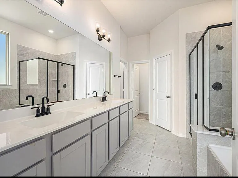 7315 Buckthorn Hollow Trl — Photo 4